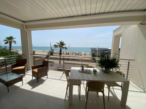 Holiday House